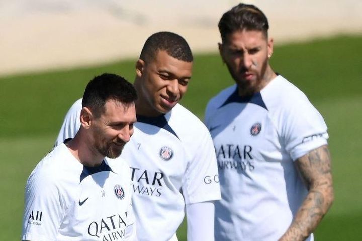 Messi, Mbappe thân thiết trước ngày chia tay