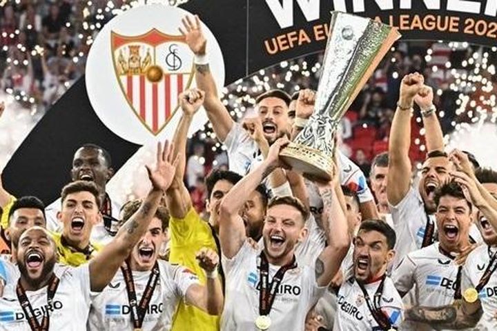 HLV Sevilla nói gì sau chức vô địch Europa League 2022/23?