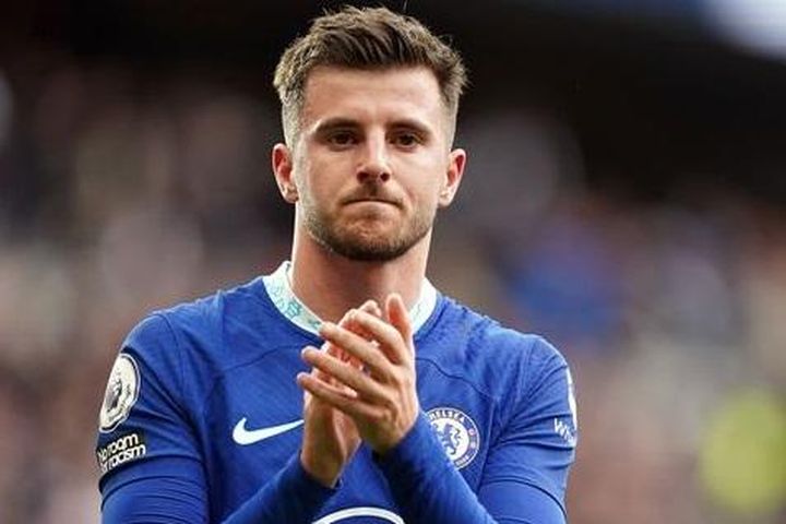 Man United phản ứng quyết liệt khi Chelsea hét giá Mason Mount