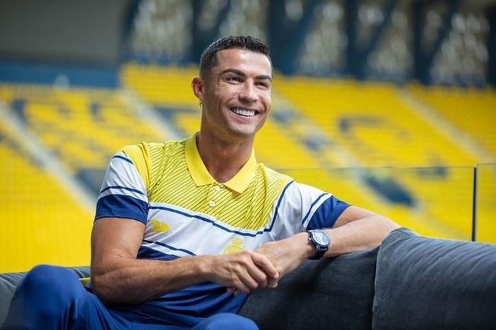Messi, Ronaldo, Benzema mùa tới đá ở đâu?