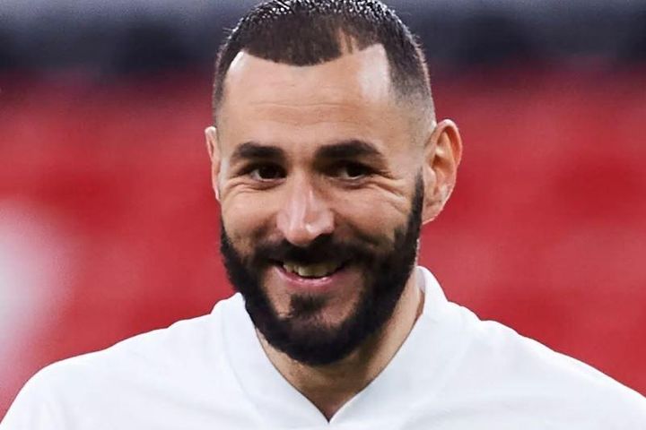 Tương lai đảo ngược của Benzema