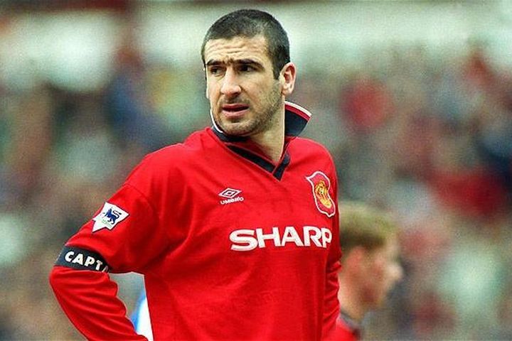 'Huyền thoại' của Manchester United trình làng ca khúc đầu tay
