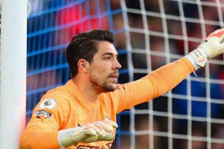 Pep loại Ederson, chọn Ortega bắt chính chung kết FA Cup