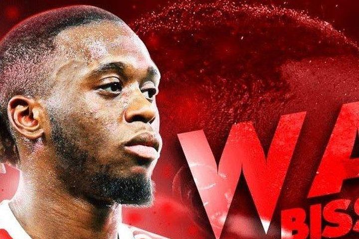 Wan-Bissaka: Từ chân gỗ thành niềm hy vọng nơi hàng thủ MU