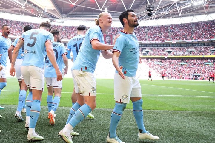 Gundogan lập cú đúp siêu phẩm, Man City đả bại MU để đăng quang ở FA Cup