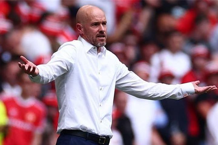 HLV Ten Hag không chỉ trích De Gea, hài lòng với trận thua Man City