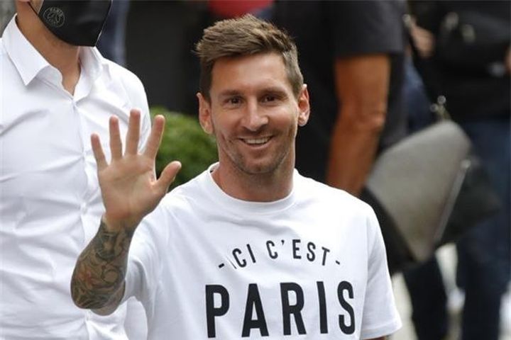 Messi lạc lõng trong cơn mộng tưởng thành công của PSG