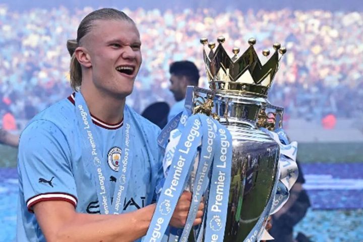 Haaland và điều kiện để tiếp bước Ronaldo, Messi