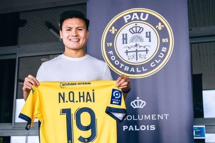 Quang Hải chia tay Pau FC, sẵn sàng tái xuất V-League