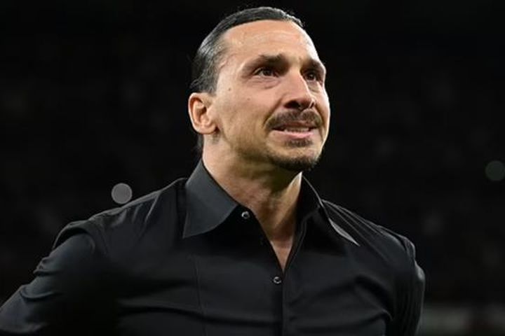 Zlatan Ibrahimovic từ giã sự nghiệp bóng đá ở tuổi 41