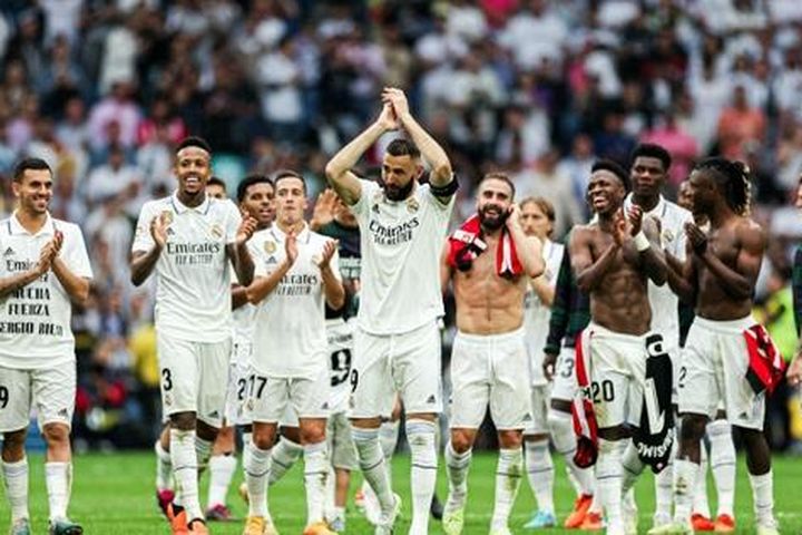 Real Madrid đoạt ngôi á quân La Liga, Benzema tỏa sáng ngày chia tay