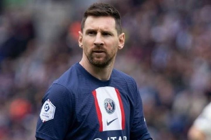 Messi chia tay Paris Saint-Germain