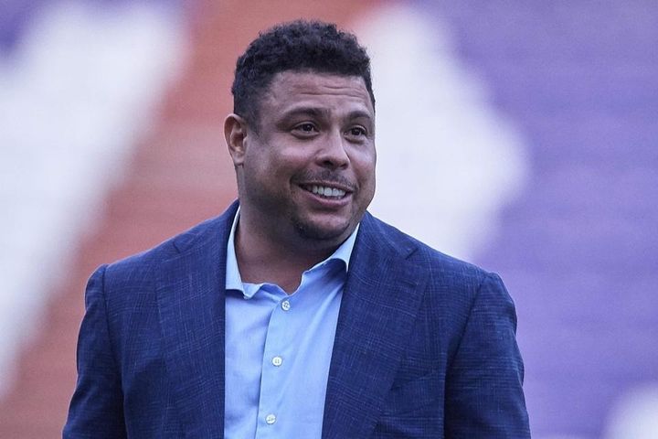 CĐV yêu cầu Chủ tịch Ronaldo 'Béo' từ chức