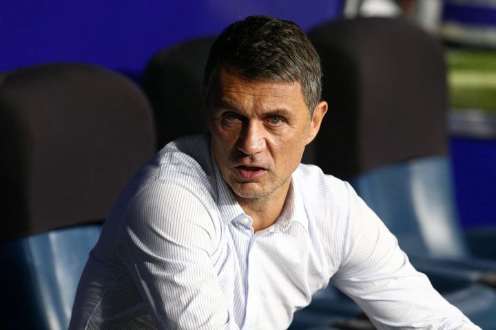 Vì sao Milan sa thải Paolo Maldini?