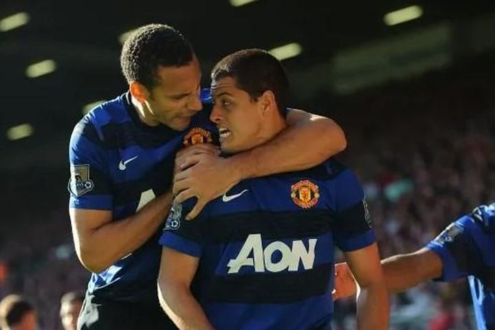 Rio Ferdinand chỉ ra một loạt quyết định sai lầm của MU