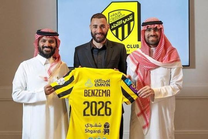 Karim Benzema gia nhập Al-Ittihad, đối đầu Ronaldo