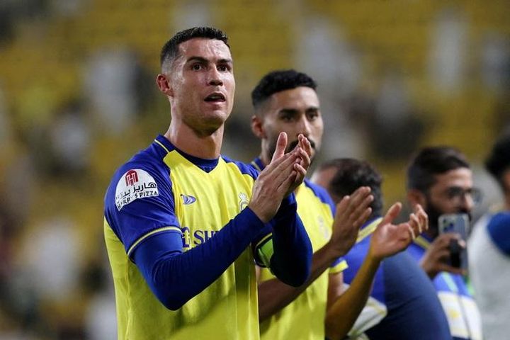 HLV tạm quyền Al-Hilal: 'Khoảng cách giữa Ronaldo và Messi là vài năm ánh sáng'