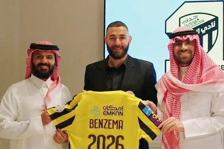 Benzema gia nhập Al Ittihad sau khi rời Real Madrid