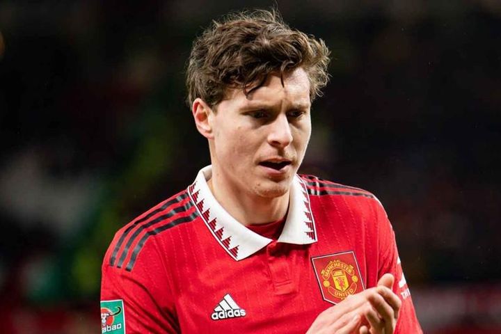 Ten Hag thưởng lớn cho cầu thủ bị đánh giá thấp ở MU