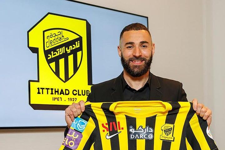 Tin mới nhất bóng đá sáng 7/6: Benzema chính thức cập bến đại gia Ả Rập