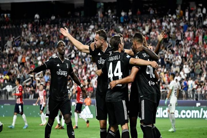Juventus đối mặt bị cấm dự cúp châu Âu 3 năm, bỏ Super League để 'nhẹ tội'