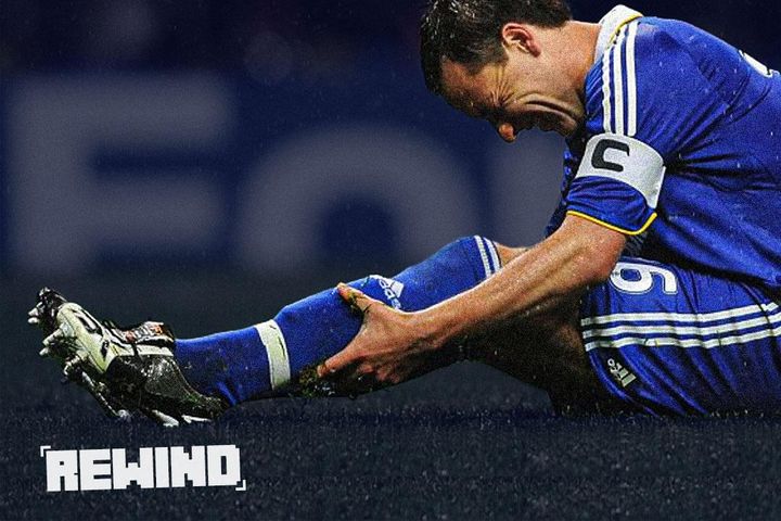 Cú trượt chân định mệnh của John Terry