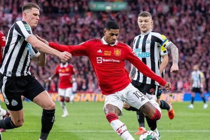 Man United sắp về tay tỉ phú Qatar, làng bóng Anh xôn xao