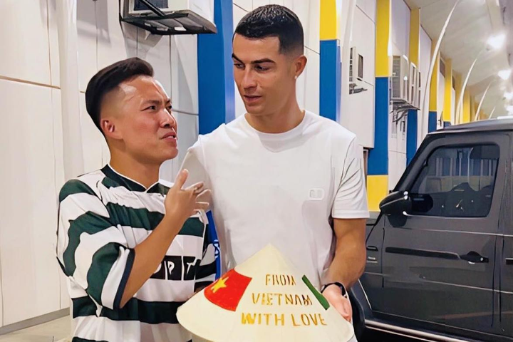 Tin bóng đá hôm nay (13-6): Messi tạo cơn sốt ở Trung Quốc, Youtuber Việt Nam giao lưu với Ronaldo