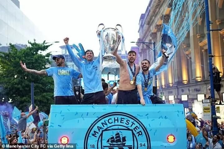 Guardiola so sánh Man City thắng Champions League giống như Messi thắng World Cup