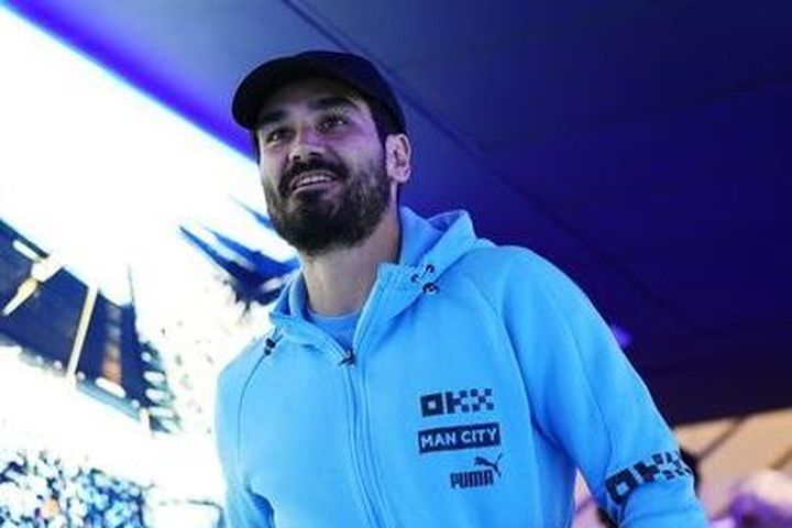 Đội trưởng Man City gia nhập Barca
