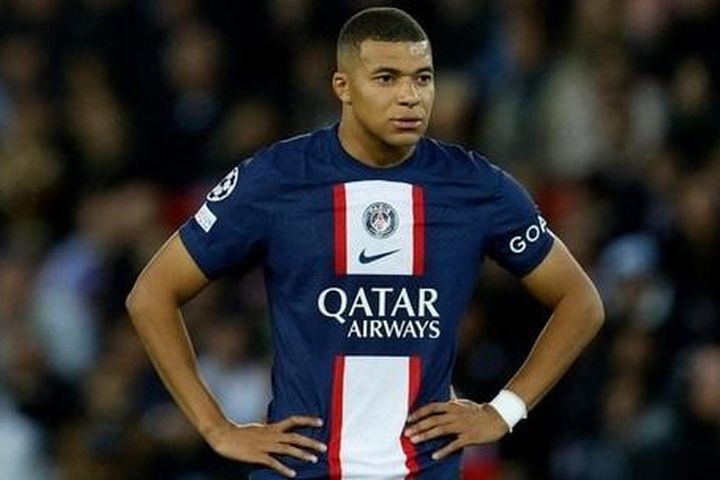 PSG muốn bán Mbappe giá kỷ lục
