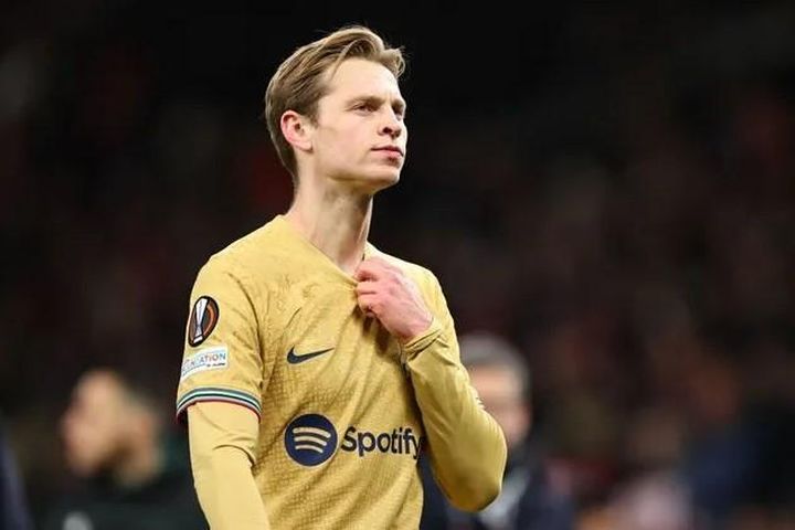 Frenkie De Jong chốt hạ tương lai ở Barca