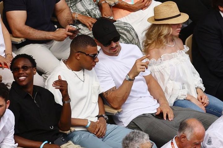 Mbappe lại gây náo loạn bóng đá châu Âu