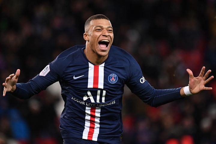 Chelsea chi tiền 'khủng' chiêu mộ Kylian Mbappe