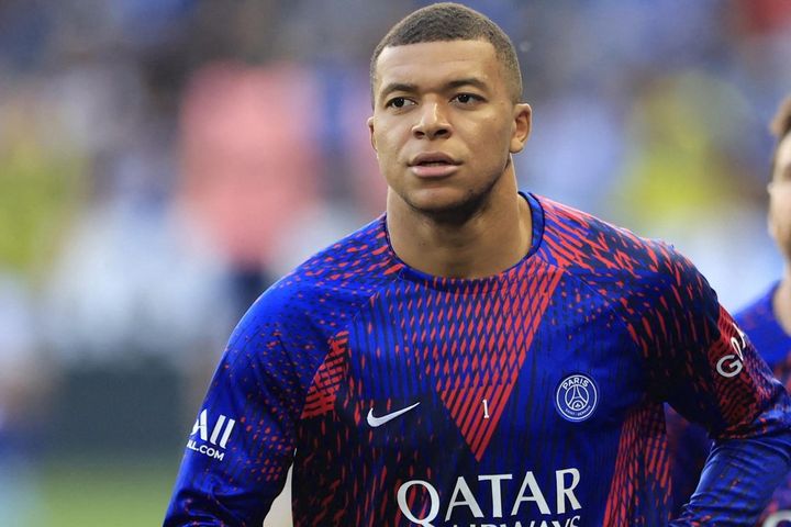 Tương lai Mbappe: Được Qatar đạo diễn đến MU