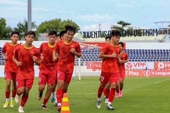 U.17 Việt Nam tự tin hướng đến giải châu Á; Mbappe kiên quyết không gia hạn với PSG