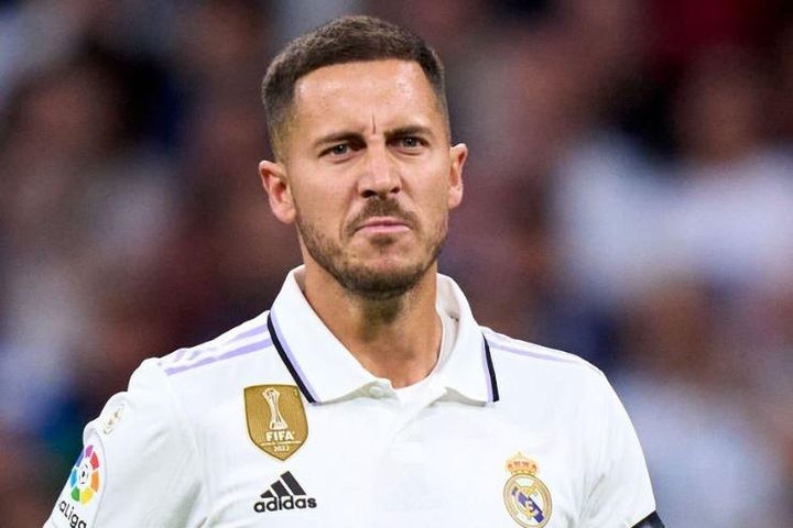 Toni Kroos mỉa mai Eden Hazard