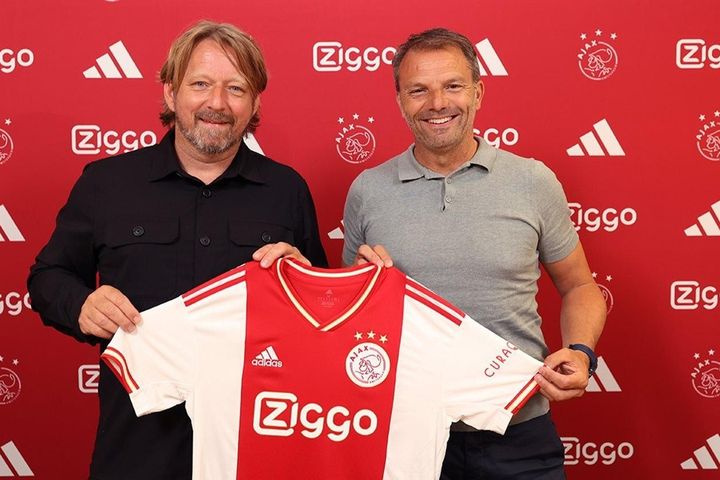 Ajax chìm trong khủng hoảng khi chia tay Ten Hag