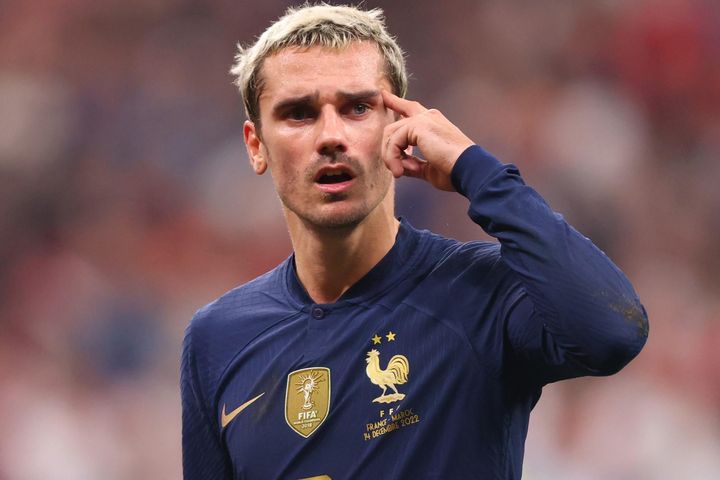 PSG nhắm Antoine Griezmann thay Kylian Mbappe