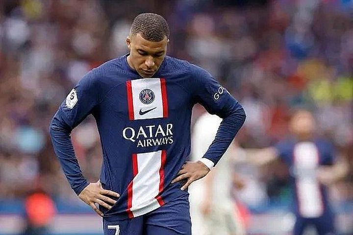 Tổng thống Pháp làm thuyết khách để giữ chân Mbappe