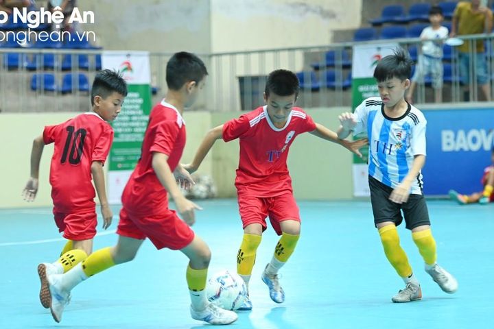 Nhi đồng Tân Kỳ bảo vệ thành công ngôi vương tại Giải bóng đá TN-NĐ Cúp Báo Nghệ An