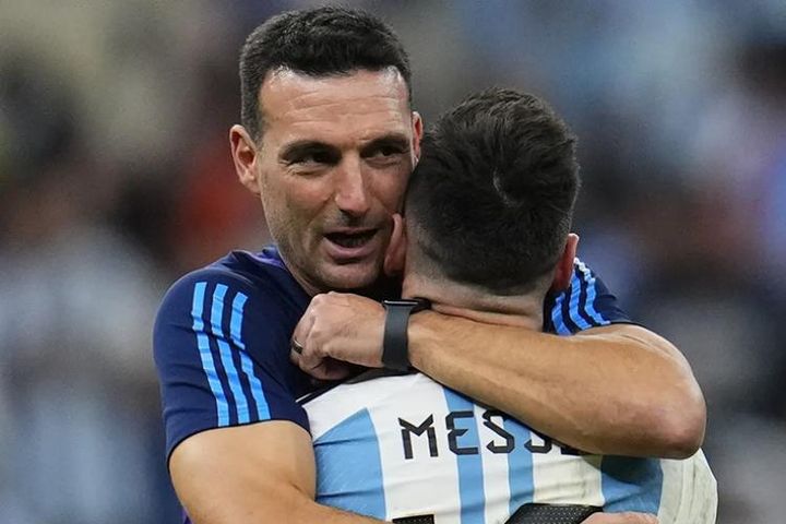 Tin mới nhất bóng đá sáng 15/6: HLV Argentina nói gì việc Messi không dự World Cup 2026?