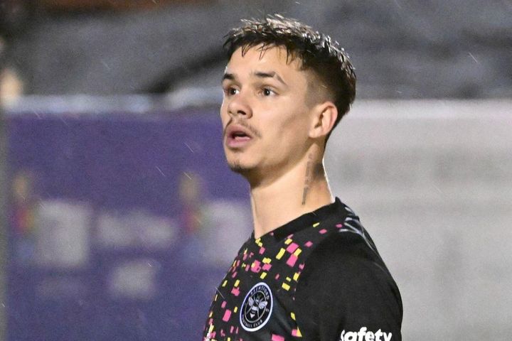 Con trai Beckham không về Inter Miami vì muốn ở cạnh bạn gái
