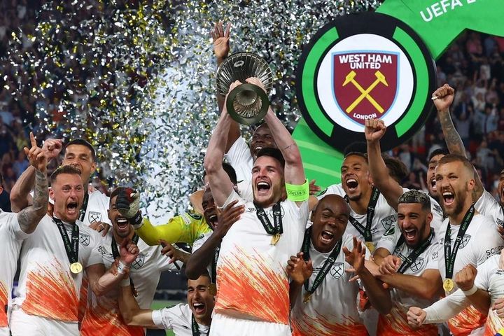 Arsenal bị từ chối lời đề nghị 90 triệu bảng