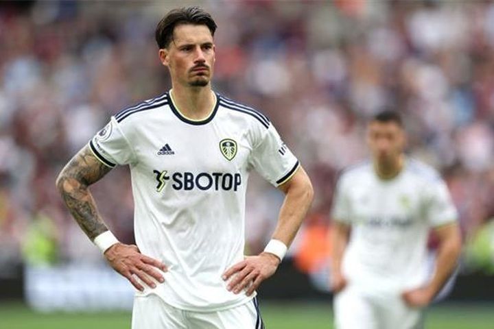 MU nhắm trung vệ của Leeds United