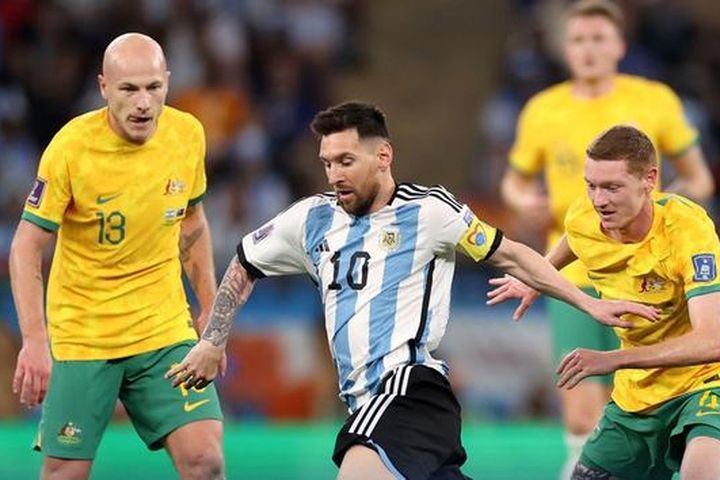 Messi lập siêu phẩm giúp Argentina đánh bại Australia