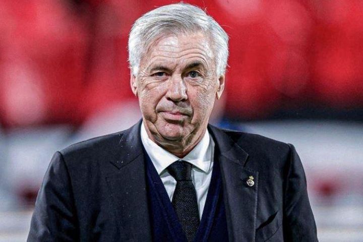 HLV Ancelotti bất mãn với lãnh đạo Real Madrid