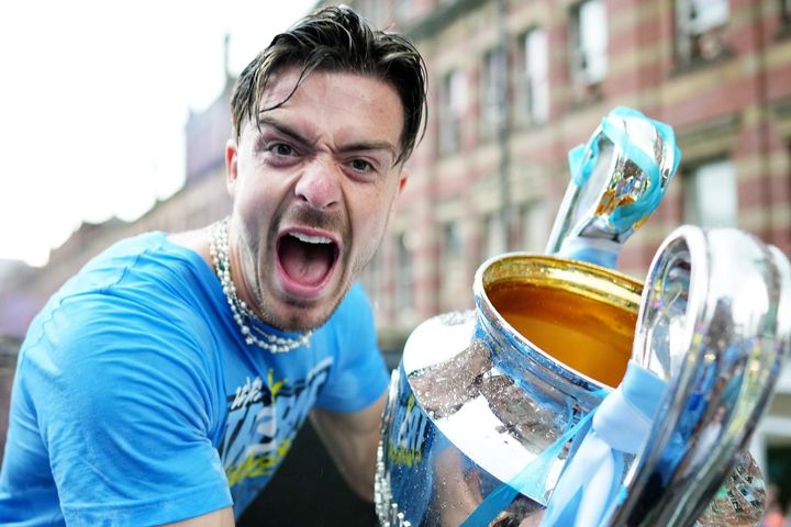 Jack Grealish: Bóng đá và những cuộc vui không kiềm chế