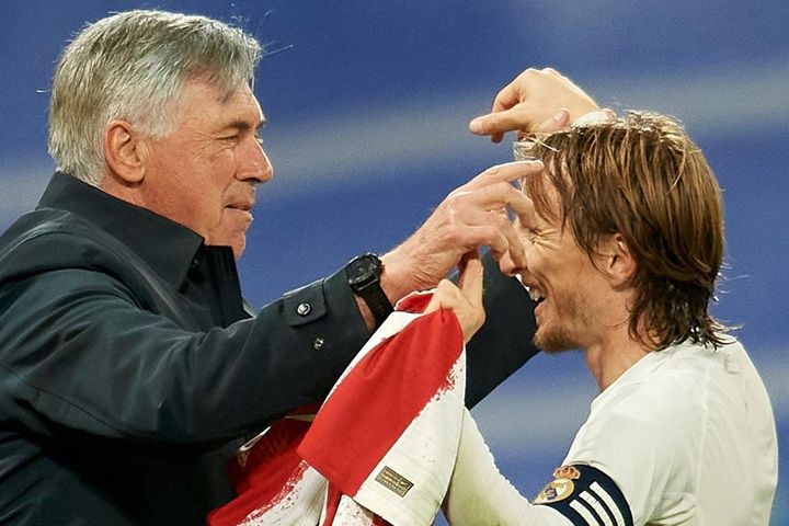 Luka Modric 'chê' tiền khủng từ Saudi Arabia, ở lại Real Madrid