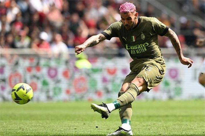 MU bí mật đàm phán chiêu mộ sao AC Milan